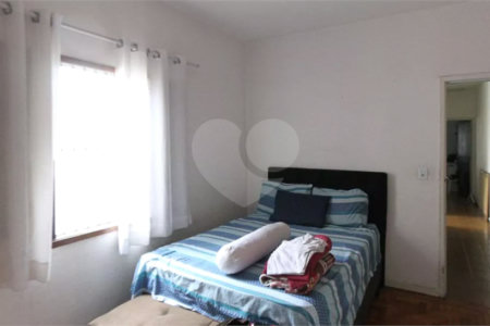 Sobrado à venda com 6 quartos, sendo 1 suíte, em Vila Olinda, São Paulo, SP