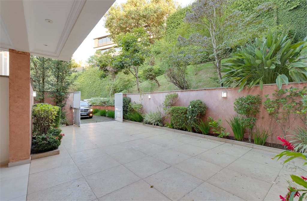 Casa à venda com 4 suítes no condomínio The Royal Stone Village, São Paulo - SP