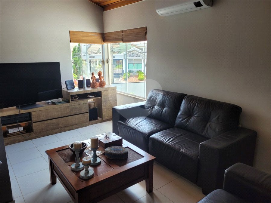 Casa à venda com 3 suítes em Chácara Areal, Indaiatuba, SP