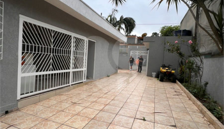 Casa Térrea à venda com 3 quartos em Jaraguá, São Paulo, SP