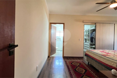 Casa à venda com 3 suítes no condomínio Haras Paineiras, Salto - SP