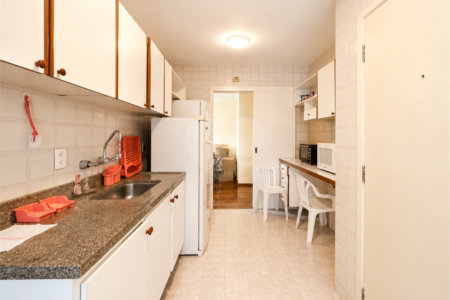 Apartamento à venda com 3 quartos, sendo 1 suíte, em Jardim Marajoara, São Paulo, SP