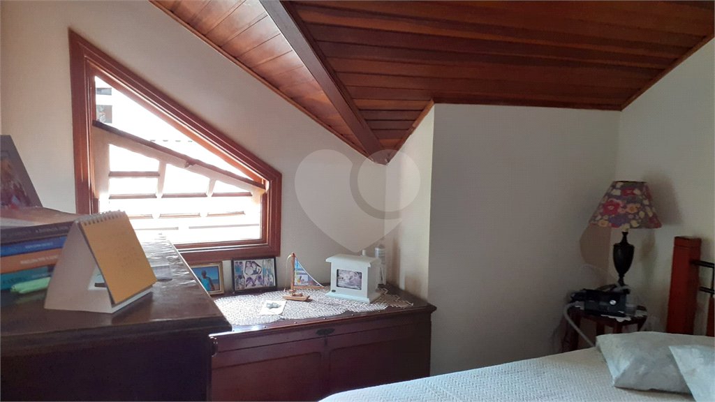 Casa à venda com 3 quartos, sendo 1 suíte, no condomínio Barbará II, São Paulo - SP