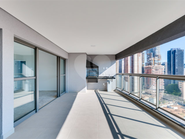 Apartamento à venda com 4 quartos, sendo 3 suítes,  em Brooklin, São Paulo, SP