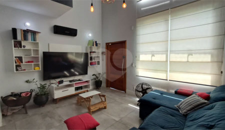 Casa à venda com 4 quartos, sendo 3 suítes, no condomínio Golden Park, Hortolândia - SP