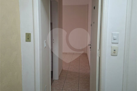 Apartamento à venda com 2 quartos em Parque Maria Domitila, São Paulo, SP