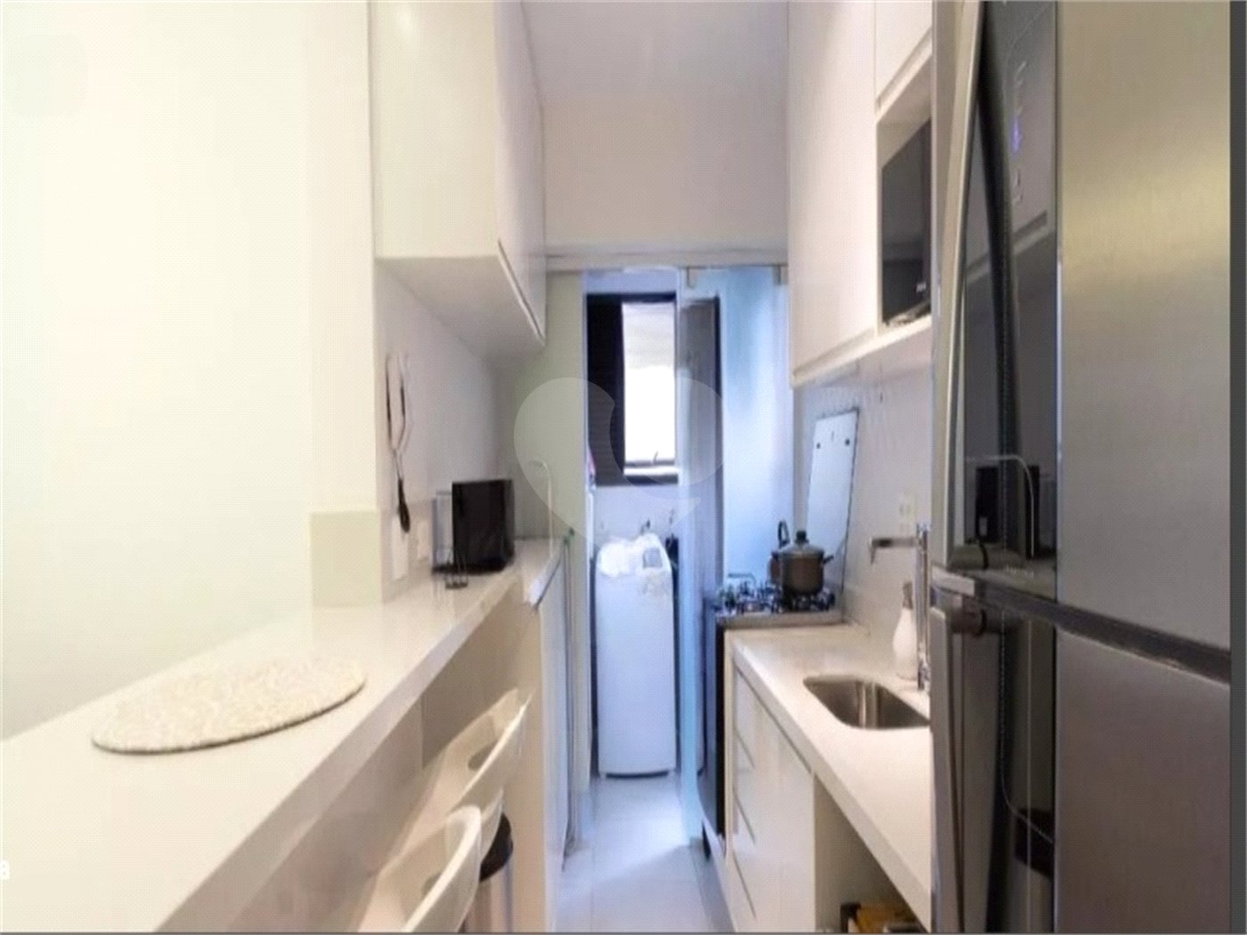 Apartamento à venda com 2 quartos, sendo 1 suíte, em Moema, São Paulo, SP