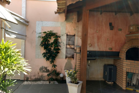 Casa à venda com 3 quartos, sendo 1 suíte, no condomínio Villaggio Dei Fiori, Louveira - SP