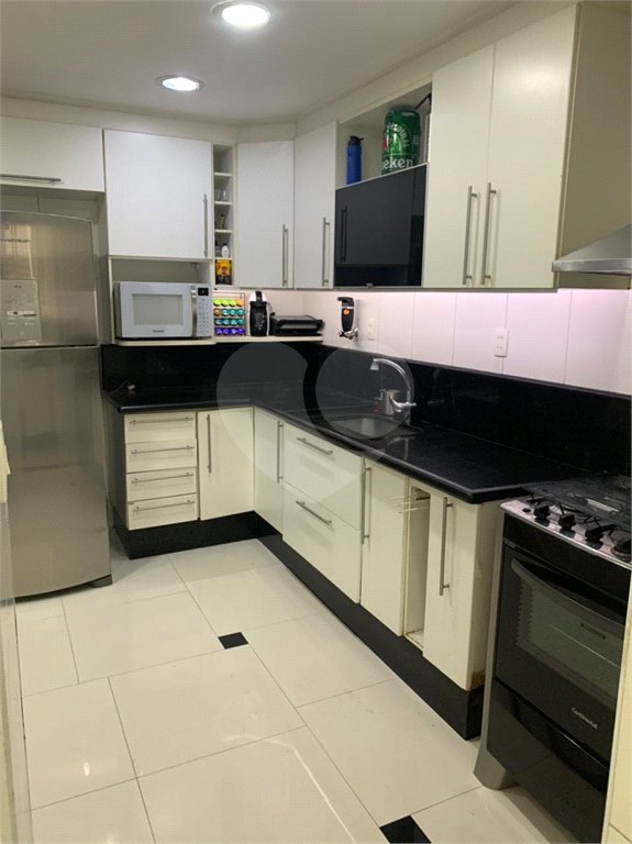 Apartamento à venda com 3 quartos em República, São Paulo, SP