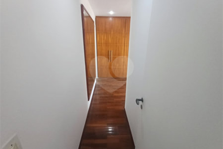 Apartamento à venda com 4 quartos, sendo 1 suíte, em Tijuca, Rio de Janeiro, RJ