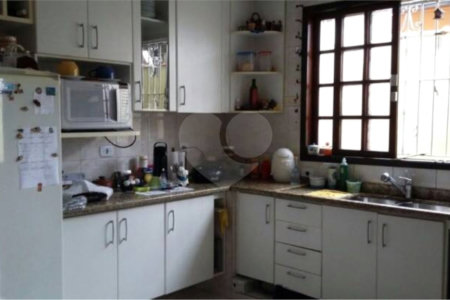 Casa à venda com 4 quartos, sendo 1 suíte, em Sesc, Suzano, SP