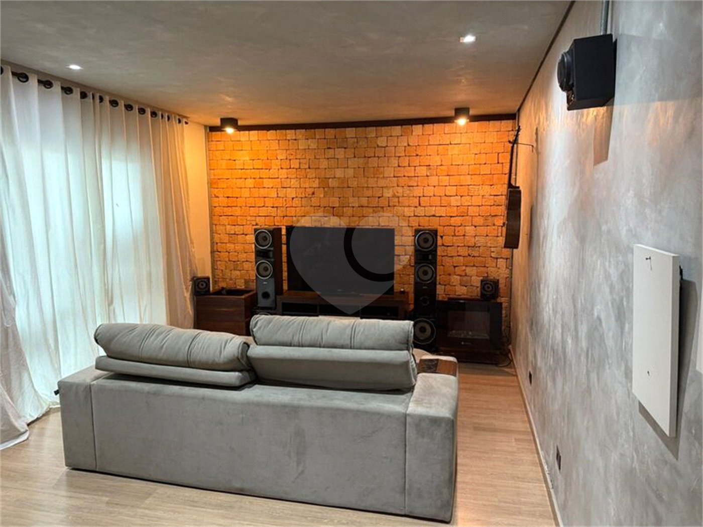 Casa à venda com 3 suítes em Taboão, São Roque, SP