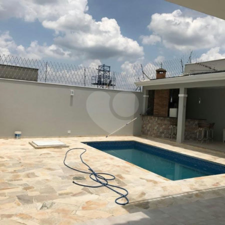 Casa à venda com 3 suítes no condomínio Aldeia da Mata, Votorantim - SP
