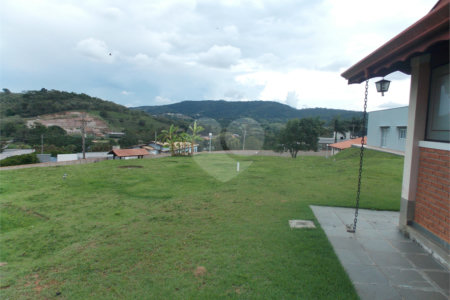 Casa à venda com 3 quartos, sendo 1 suíte, em Alpes D'ouro, Bom Jesus dos Perdões, SP