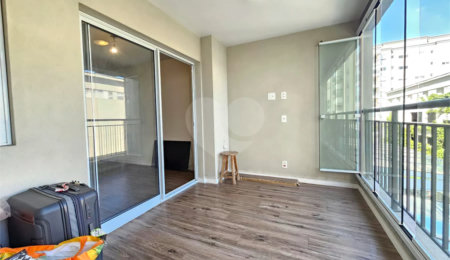 Apartamento à venda com 2 quartos, sendo 1 suíte,  em Santo Amaro, São Paulo, SP