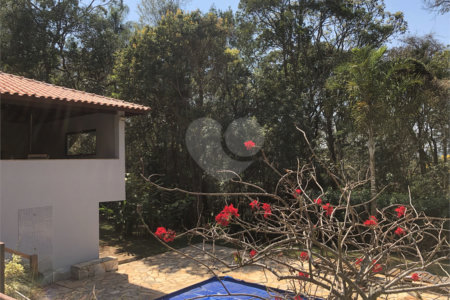 Chácara à venda com 6 quartos, sendo 2 suítes, em Jardim Brogotá, Atibaia, SP