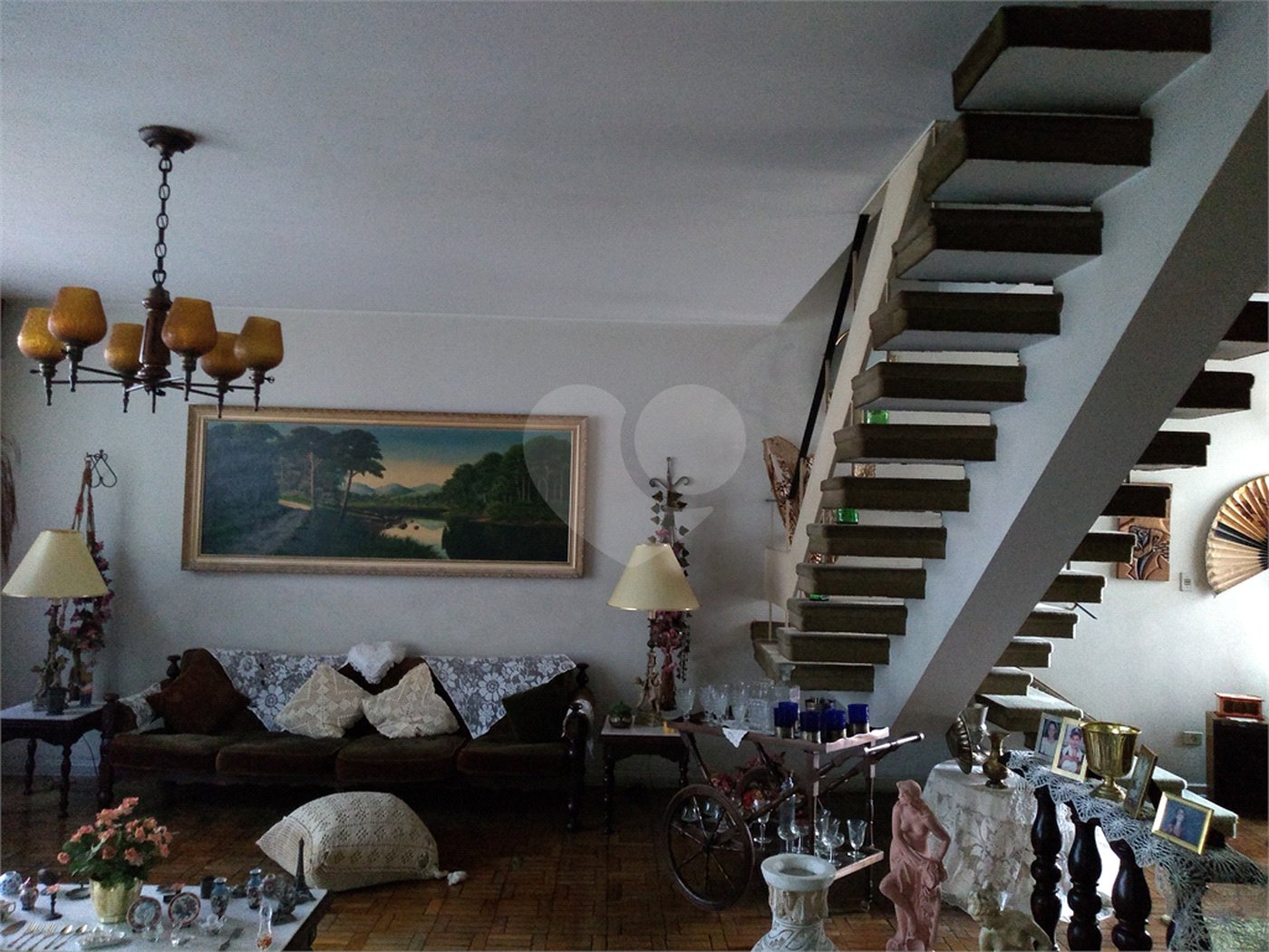 Casa à venda com 4 quartos, sendo 1 suíte, em Campo Belo, São Paulo, SP