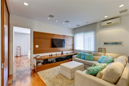 Casa à venda com 3 suítes no condomínio Villa Splendore, São Paulo - SP