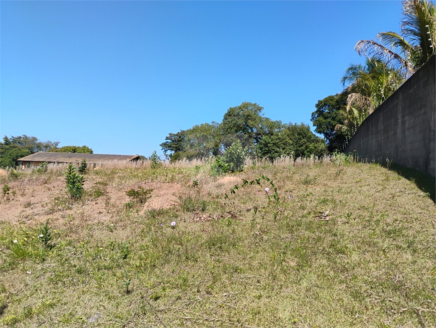 Terreno à venda em Loteamento Vale Azul I, Jundiaí, SP