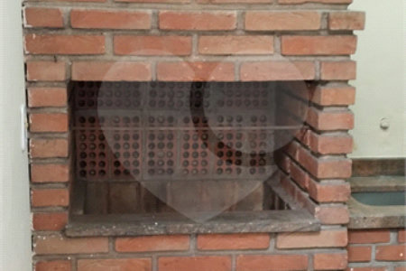 Sobrado à venda com 4 quartos, sendo 1 suíte, em Vila Nivi, São Paulo, SP