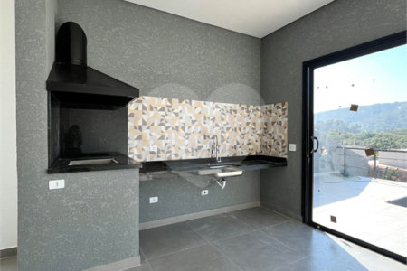Casa em condomínio à venda com 3 suítes em Condomínio Residencial Reserva de Atibaia, Atibaia, SP
