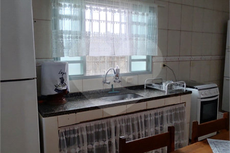 Casa à venda com 3 quartos, sendo 1 suíte, em Vila Santa Helena, Atibaia, SP