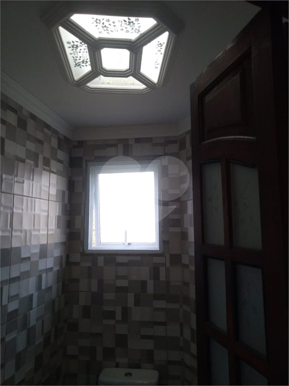 Sobrado à venda com 3 quartos, sendo 1 suíte, em Tremembé, São Paulo, SP