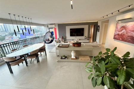 Apartamento à venda com 3 suítes em Vila Romana, São Paulo, SP