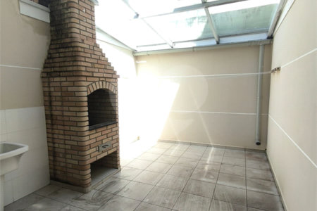 Sobrado à venda com 3 quartos, sendo 1 suíte, em Chora Menino, São Paulo, SP