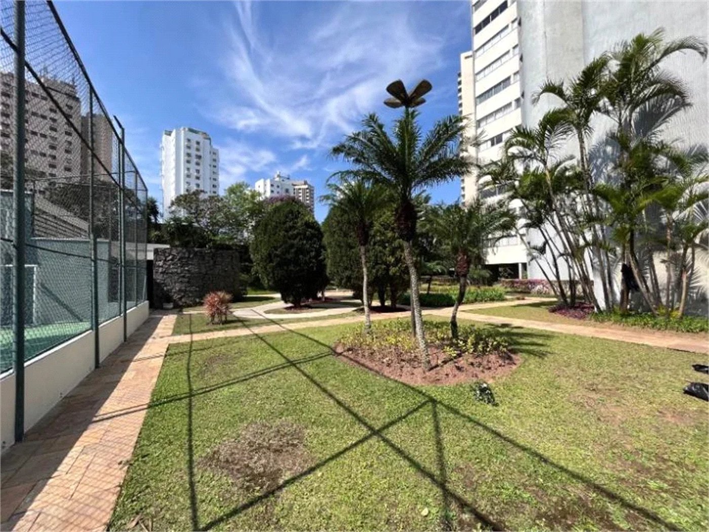 Apartamento à venda com 4 quartos, sendo 2 suítes, em Vila Suzana, São Paulo, SP