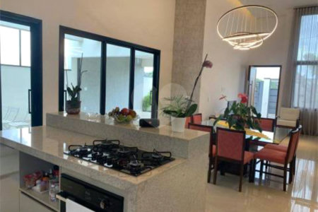 Casa à venda com 2 quartos, sendo 1 suíte, em Pinheirinho, Vinhedo, SP