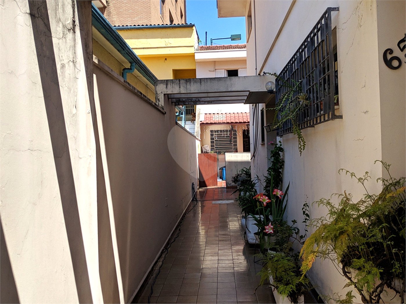 Sobrado à venda com 5 quartos, sendo 1 suíte,  em Vila Nova Conceição, São Paulo, SP