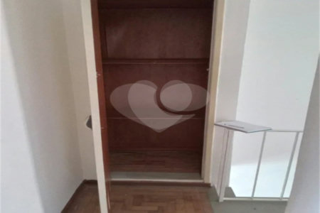 Sobrado à venda com 3 quartos em Planalto Paulista, São Paulo, SP