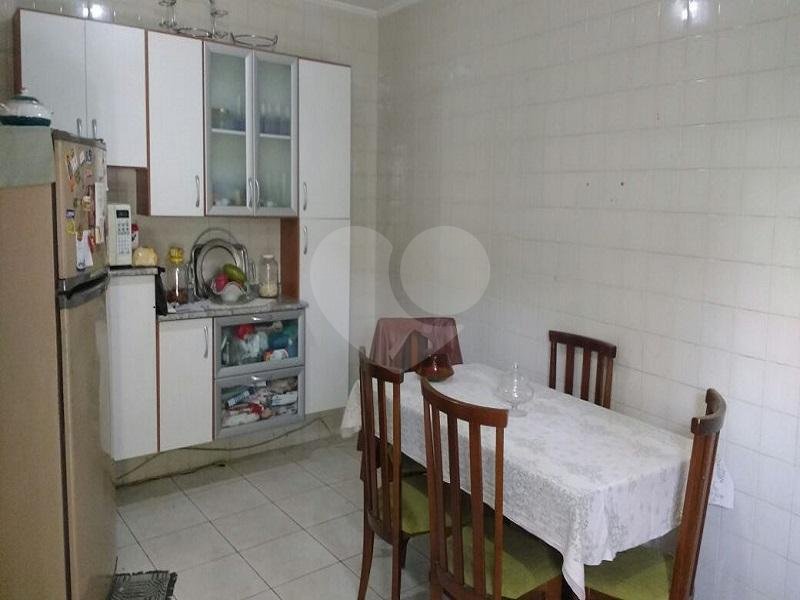 Sobrado à venda com 3 quartos, sendo 1 suíte,  em Tremembé, São Paulo, SP