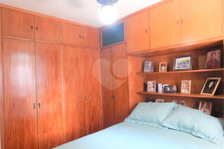 Sobrado à venda com 4 quartos, sendo 1 suíte, em Chácara Santo Antônio (zona Sul), São Paulo, SP