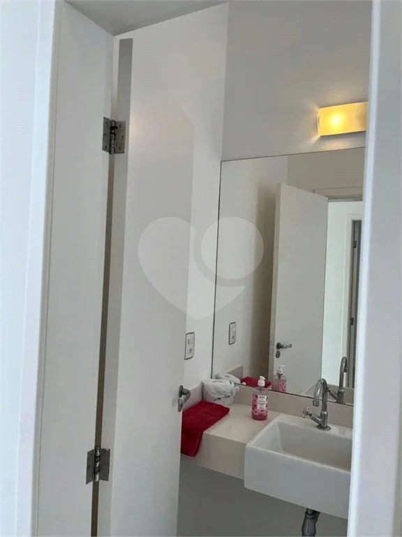 Casa para alugar com 3 suítes no condomínio Figueira Garden, Atibaia - SP