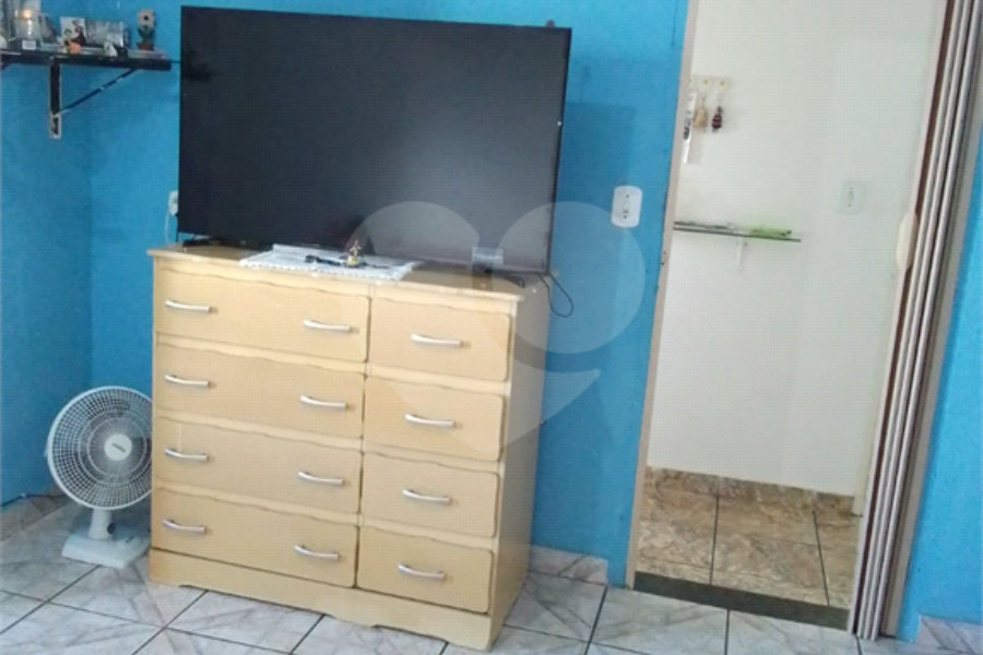 Sobrado à venda com 6 quartos em Horto, São Paulo, SP
