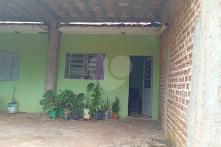 Casa à venda com 3 quartos em Vila Vieira (vila Xavier), Araraquara, SP
