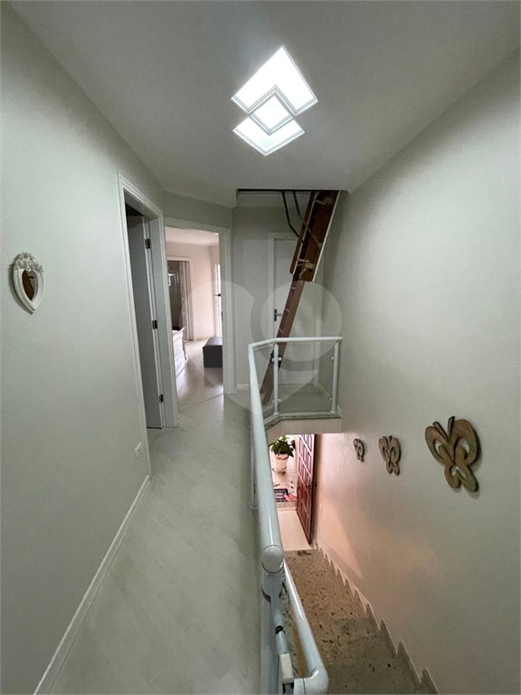 Casa à venda com 3 quartos, sendo 1 suíte, no condomínio Residencial Villagio Vitória, Guarulhos - SP