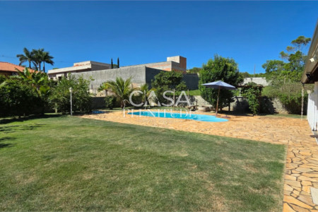 Casa em condomínio à venda ou para alugar com 3 quartos, sendo 1 suíte, em Village da Serra, Araçoiaba da Serra, SP