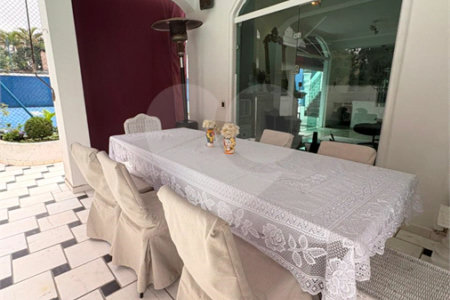 Casa Térrea à venda com 4 suítes em Anchieta, São Bernardo do Campo, SP