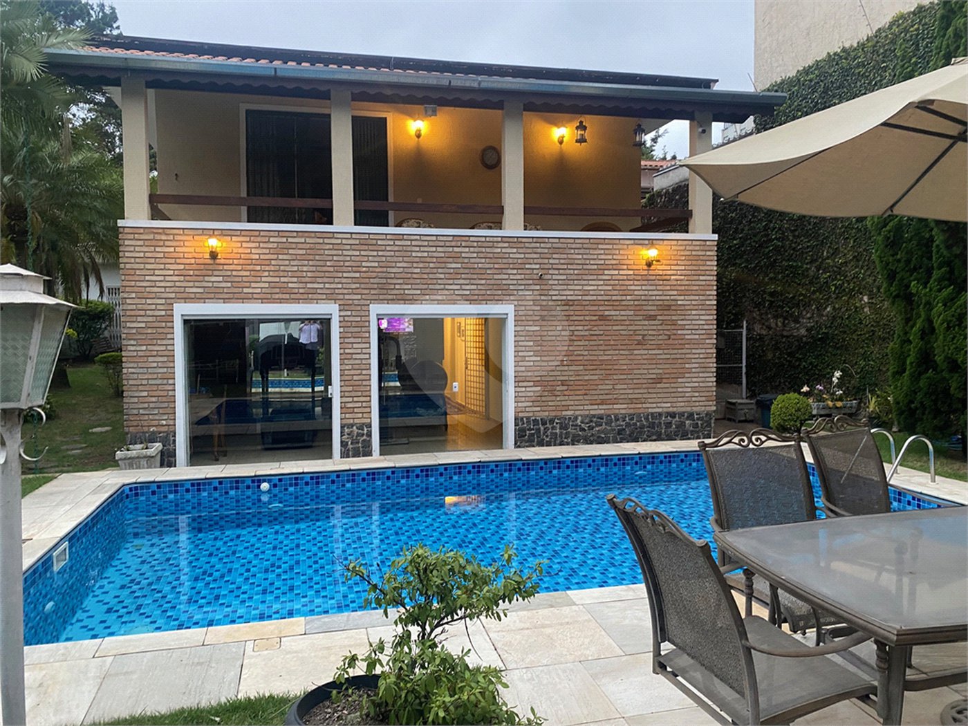 Casa à venda com 4 suítes em Granja Julieta, São Paulo, SP