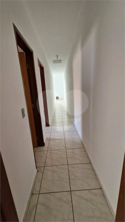 Sobrado à venda com 4 quartos, sendo 1 suíte, em Jardim Hubert, Indaiatuba, SP