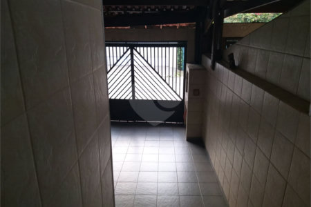 Sobrado à venda com 3 quartos, sendo 1 suíte, em Vila Constança, São Paulo, SP