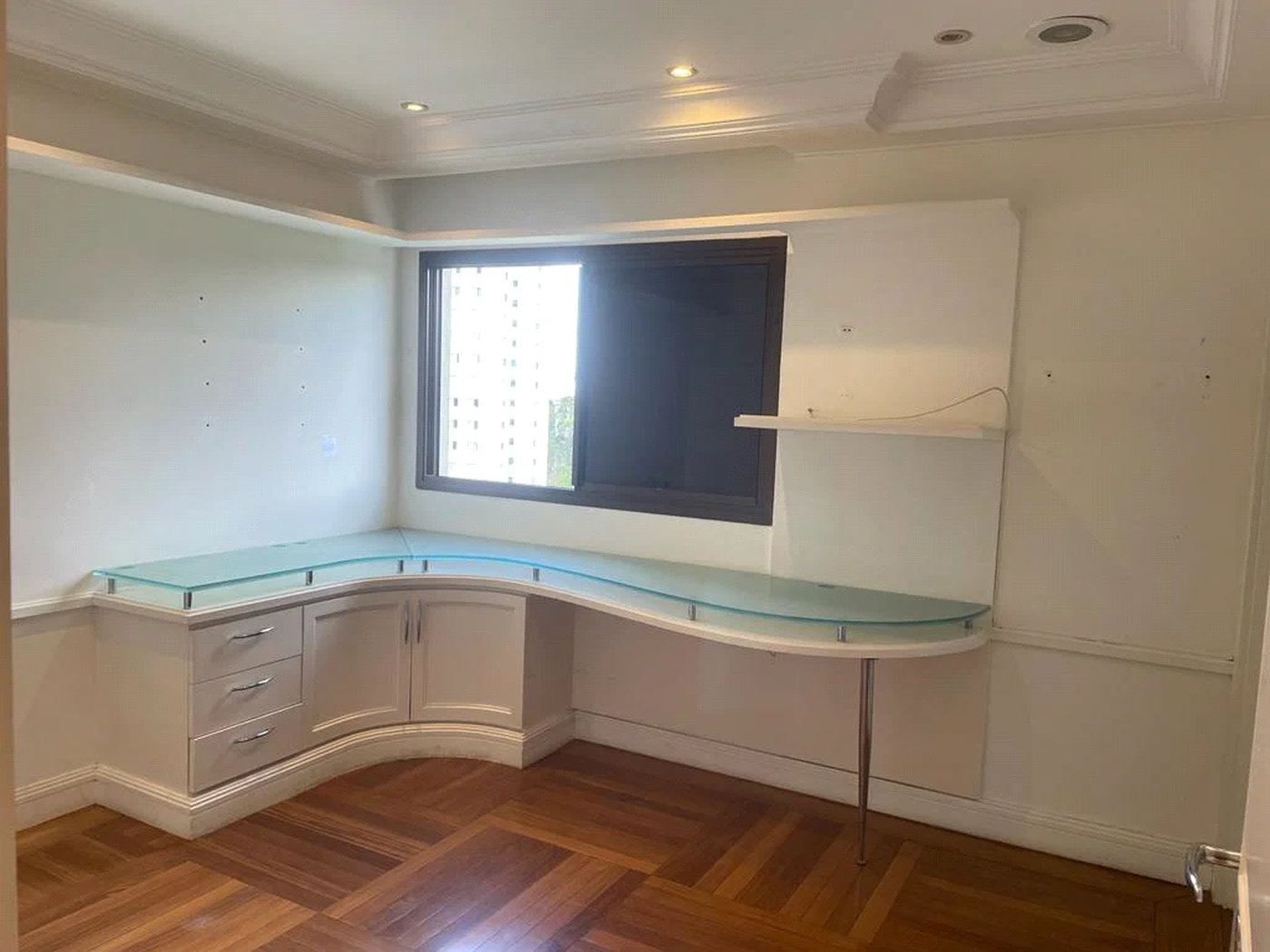 Apartamento à venda com 4 suítes em Vila Suzana, São Paulo, SP