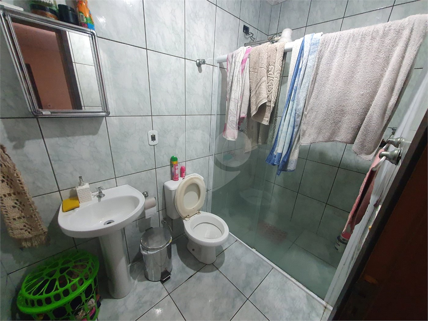 Casa Térrea à venda com 3 quartos, sendo 1 suíte, no Centro, Poá, SP