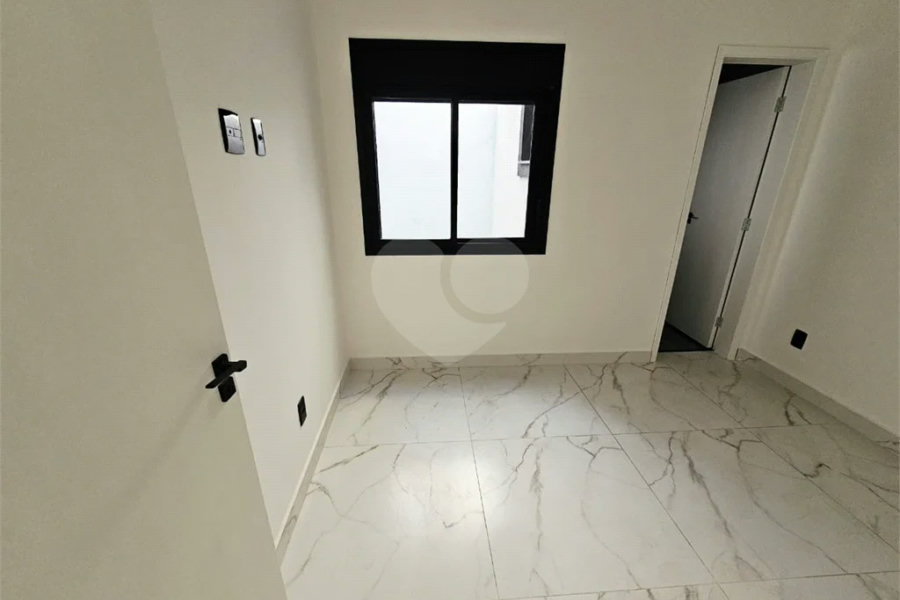 Sobrado à venda com 3 quartos, sendo 2 suítes, em Vila Guilherme, São Paulo, SP