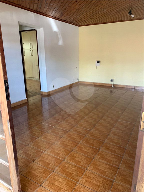 Casa à venda com 3 quartos em Horto Florestal, São Paulo, SP