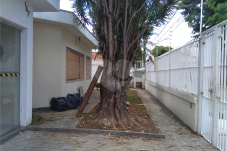 Casa Térrea à venda com 4 quartos, sendo 1 suíte, em Vila Rosália, Guarulhos, SP