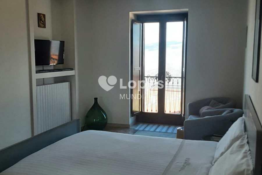 Casa com 3 suítes à venda em Ruoti, Potenza, Itália – Ideal para turismo